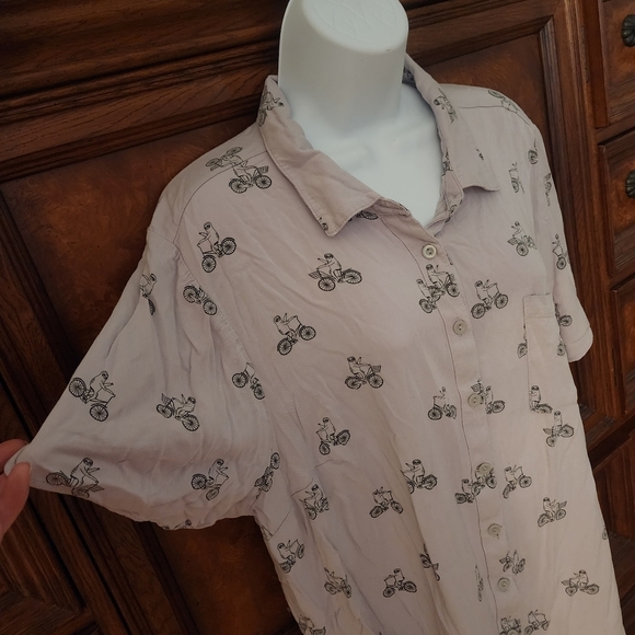 Torrid Shirt - Picture 2 of 11